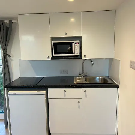 Lovely Self Contained Loft Studio - 33As4